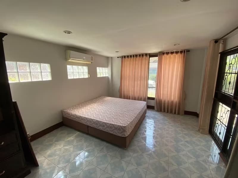 House for Rent in San Phak Wan, Hang Dong.