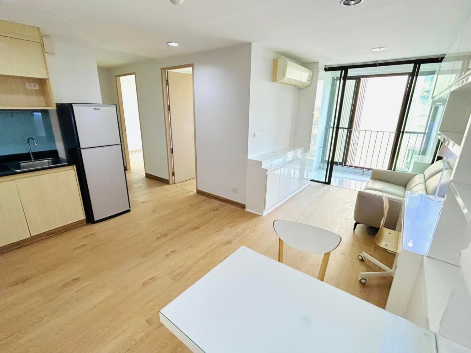 2 Bed Condo for Sale in Khlong San - Image 2