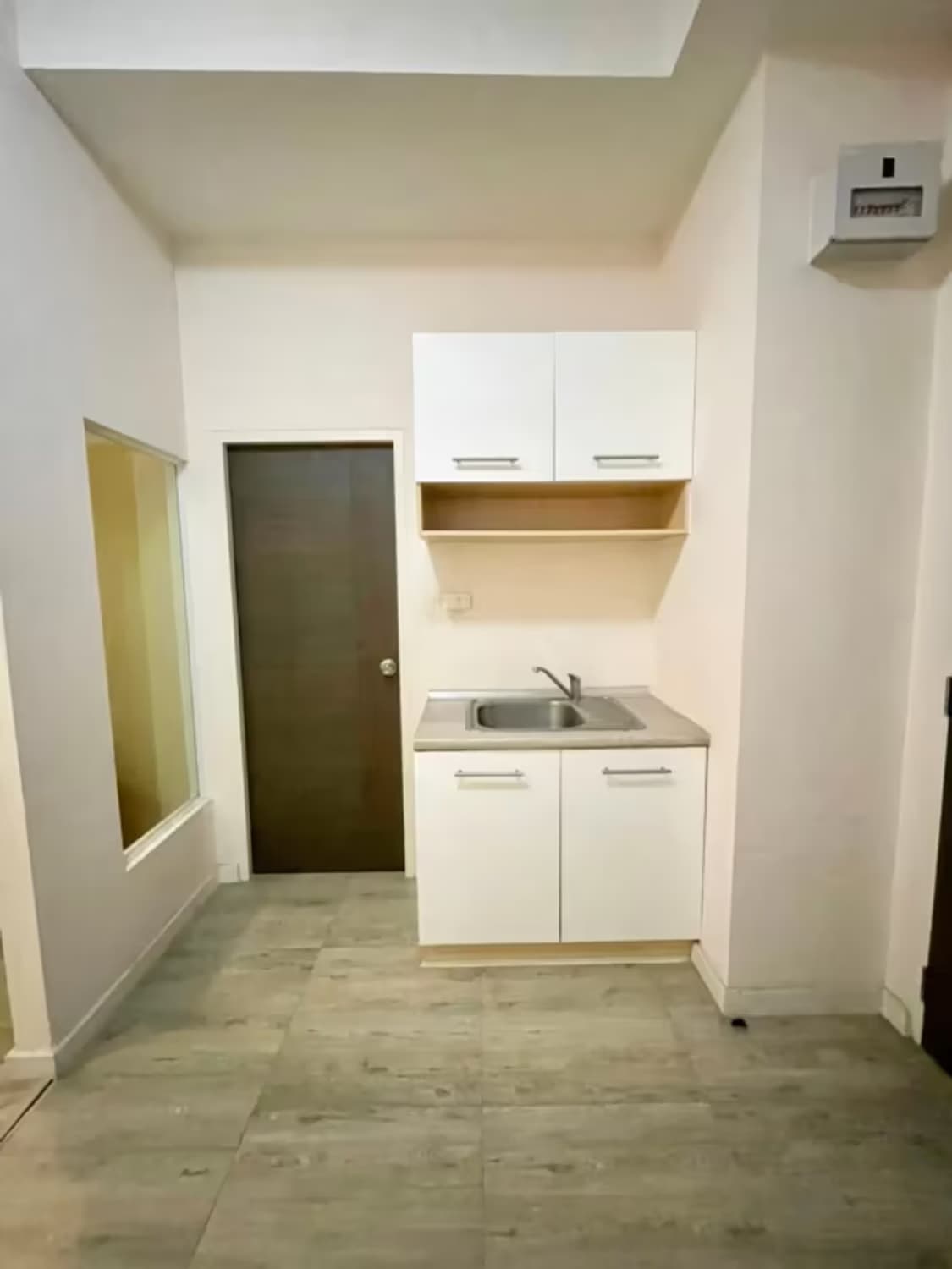 1 Bedroom Condo - Image 3