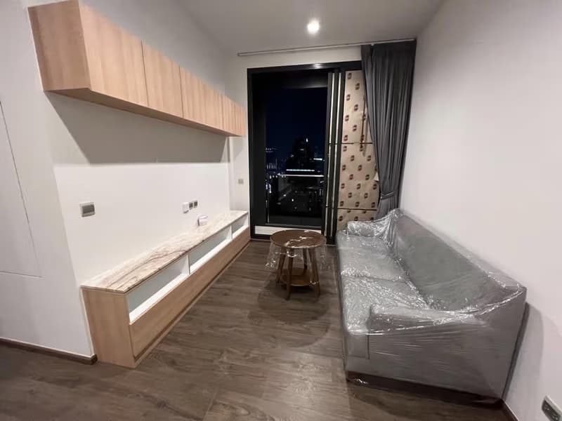 2 Bed Condo for Rent in Ratchathewi
