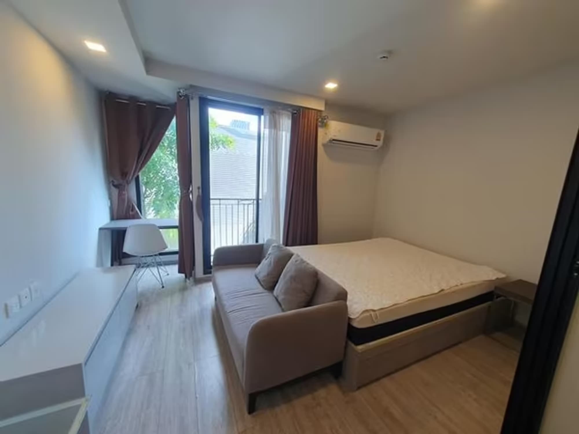 1 Bedroom Condo - Image 6