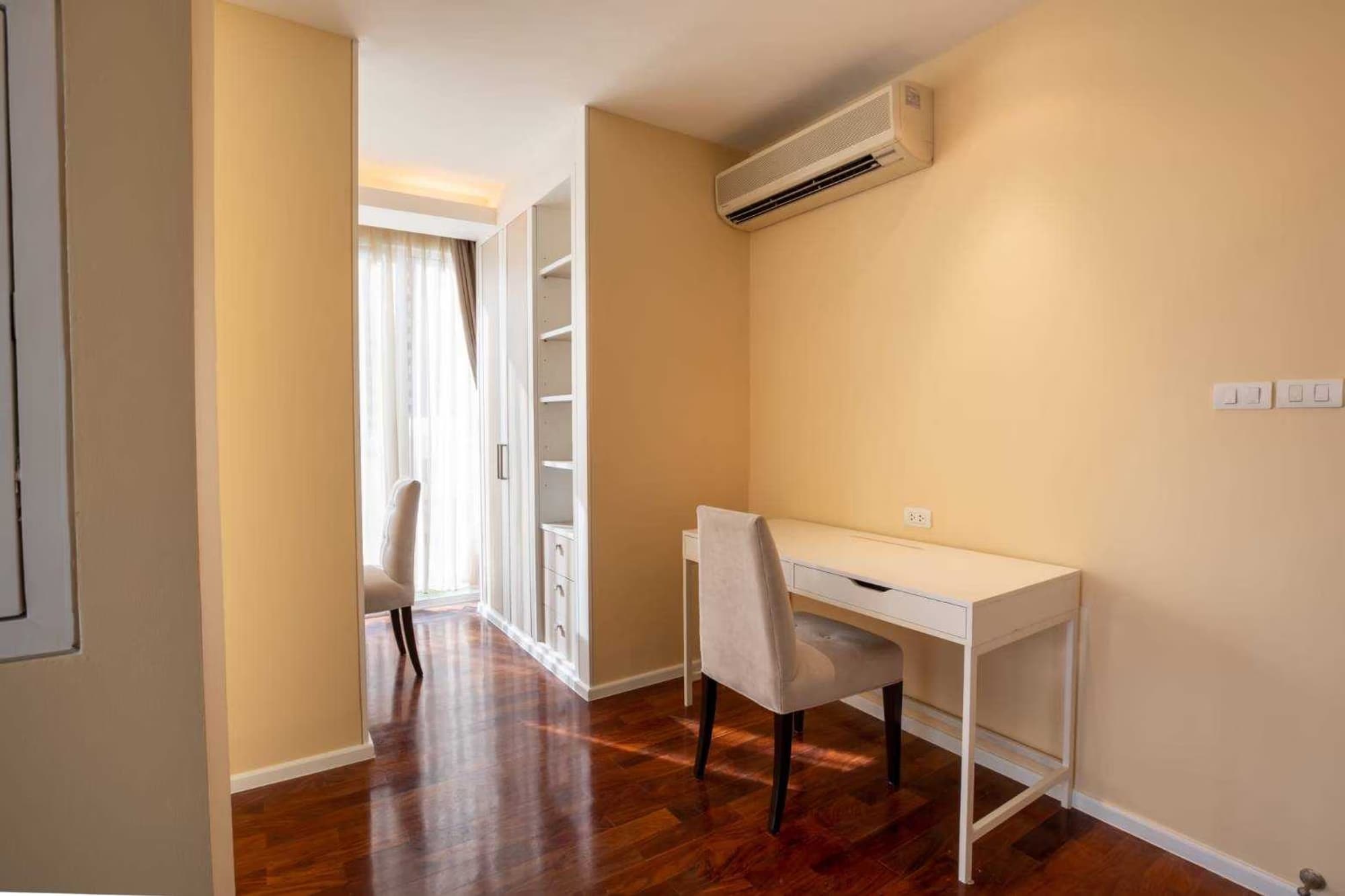 Condo for Rent at GM Service Apartment - Image 10