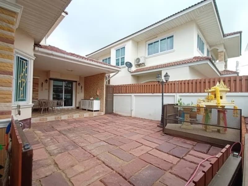 4 Bed House for Sale in San Kamphaeng