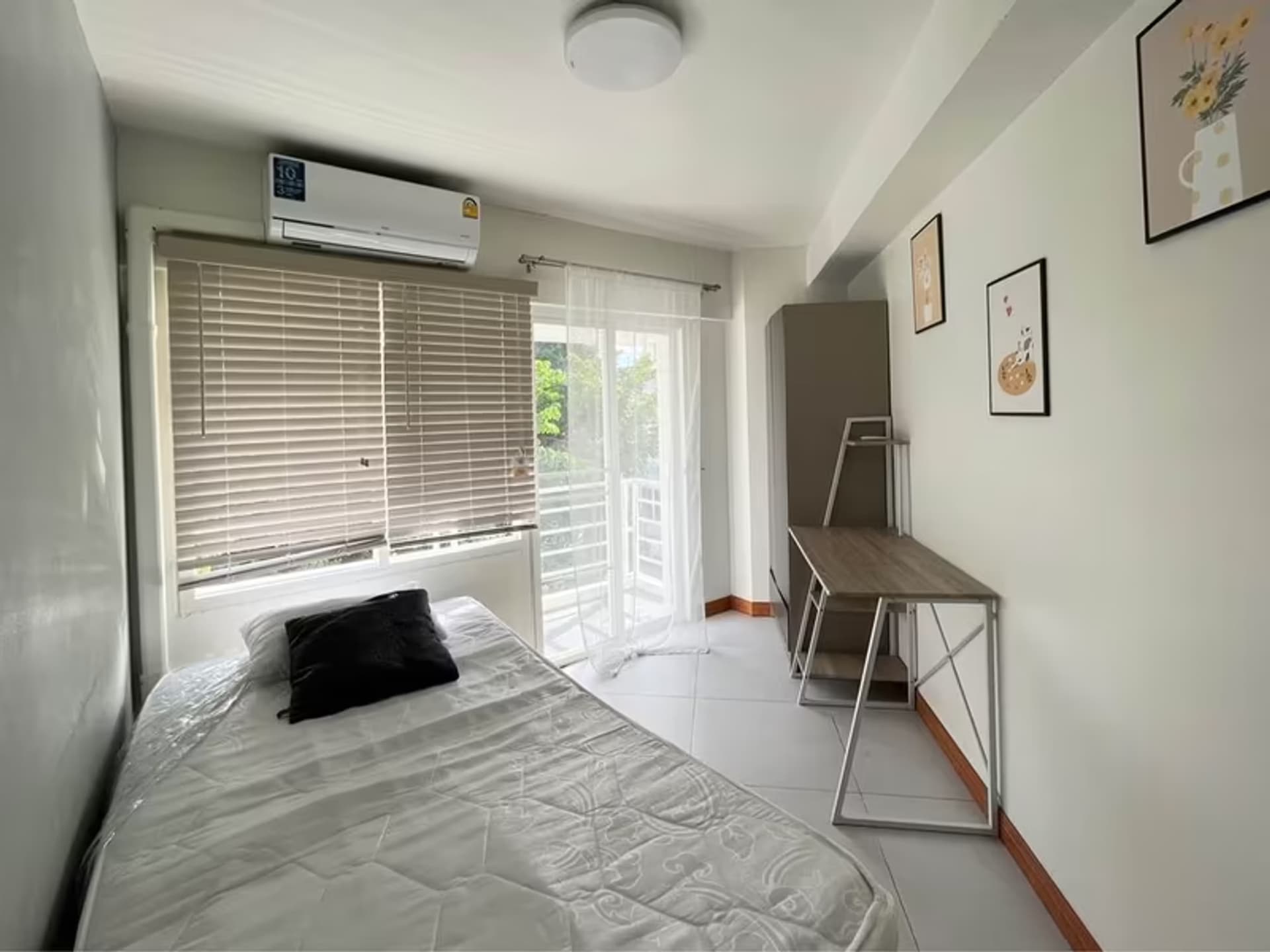  - Image 4
