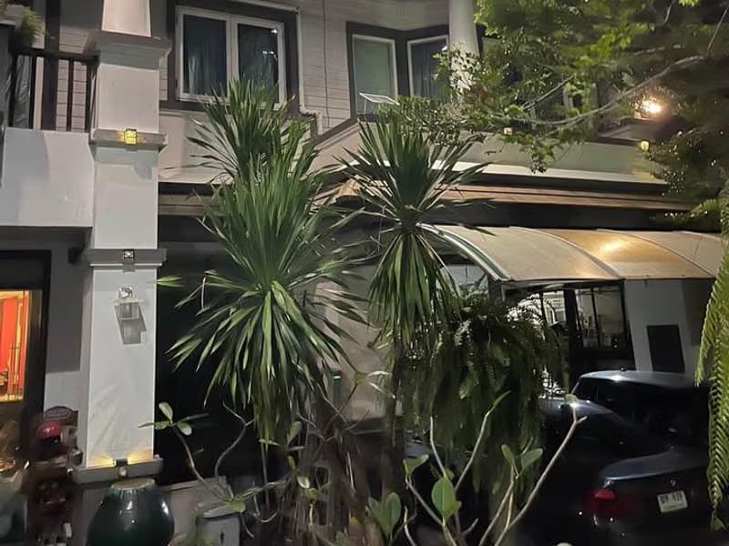 5 Bed House for Sale in Prawet
