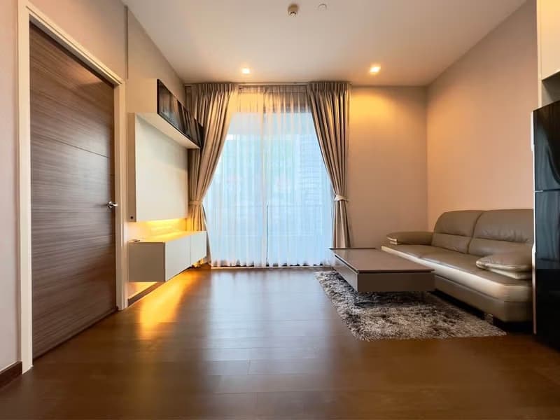 1 Bed Condo for Sale in Ratchathewi