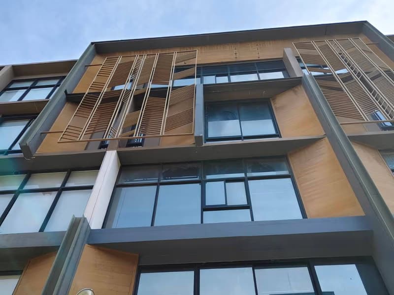 3 Bed Townhouse for Rent and Sale in Suan Luang