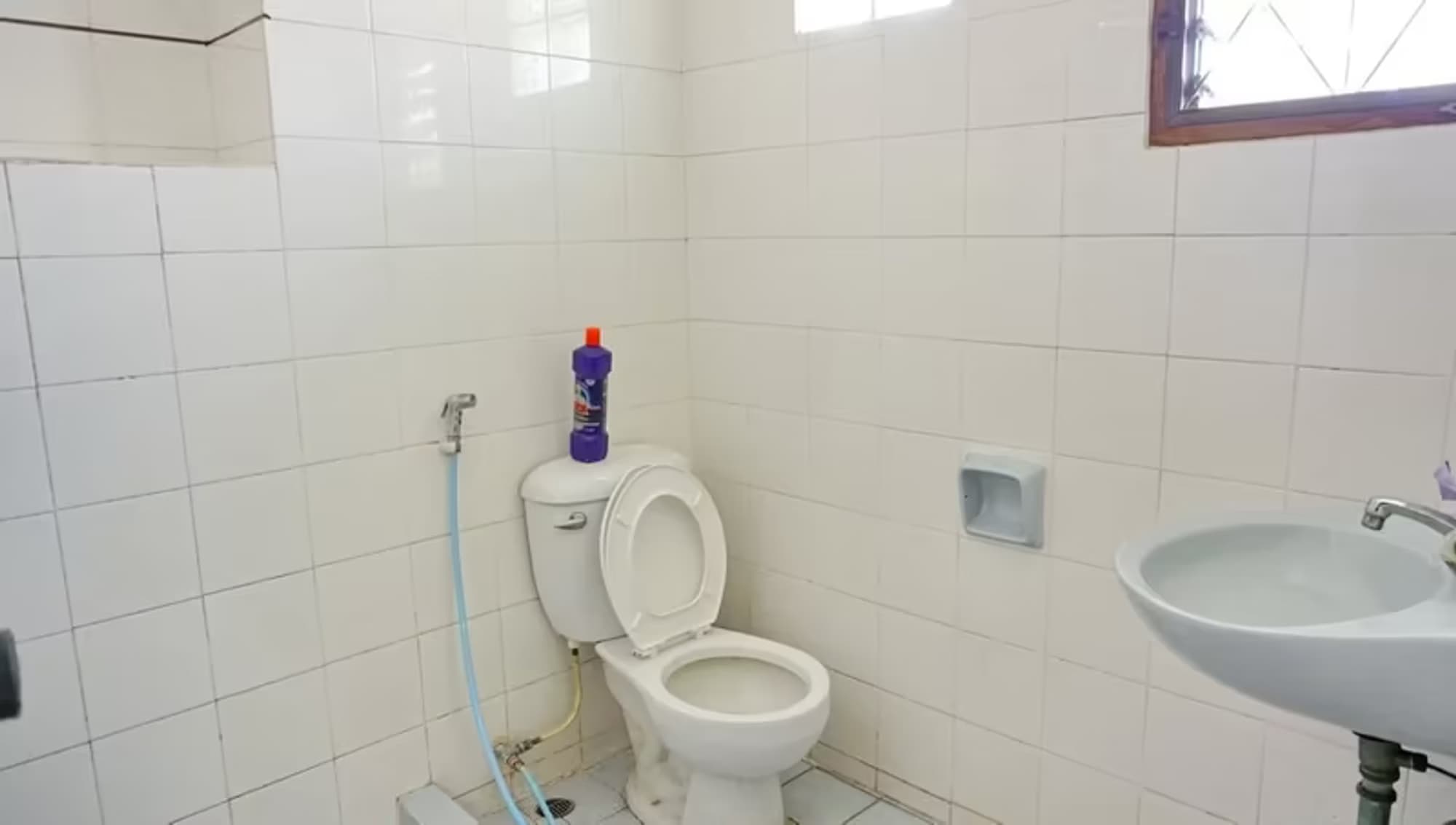 2 Bedroom House - Image 7
