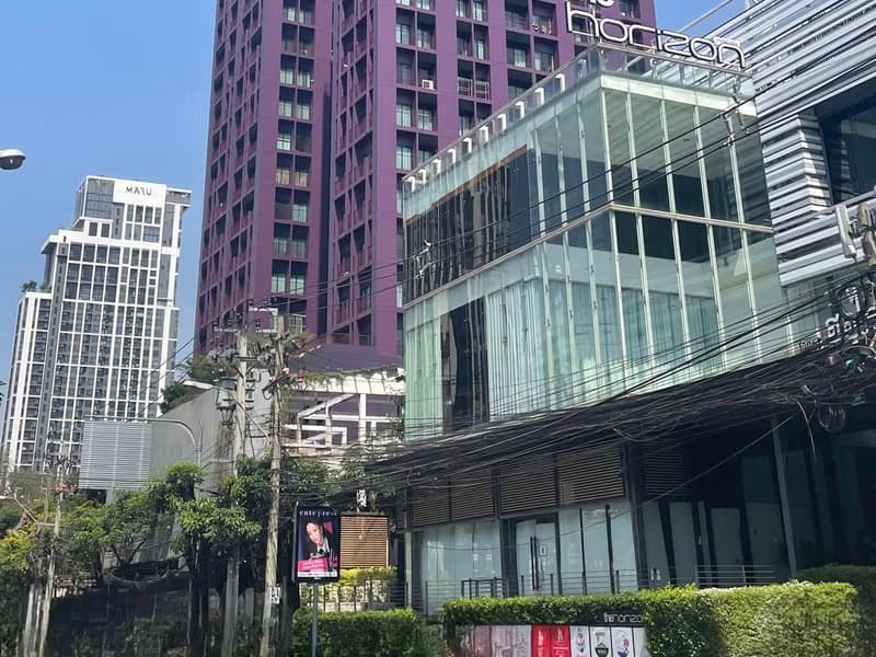 1 Bed Condo for Sale  Near Ekkamai BTS
