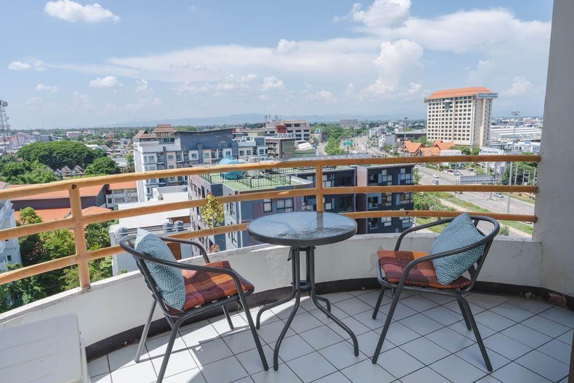 Studio Condo for Rent in Mueang Chiang Mai - Image 3