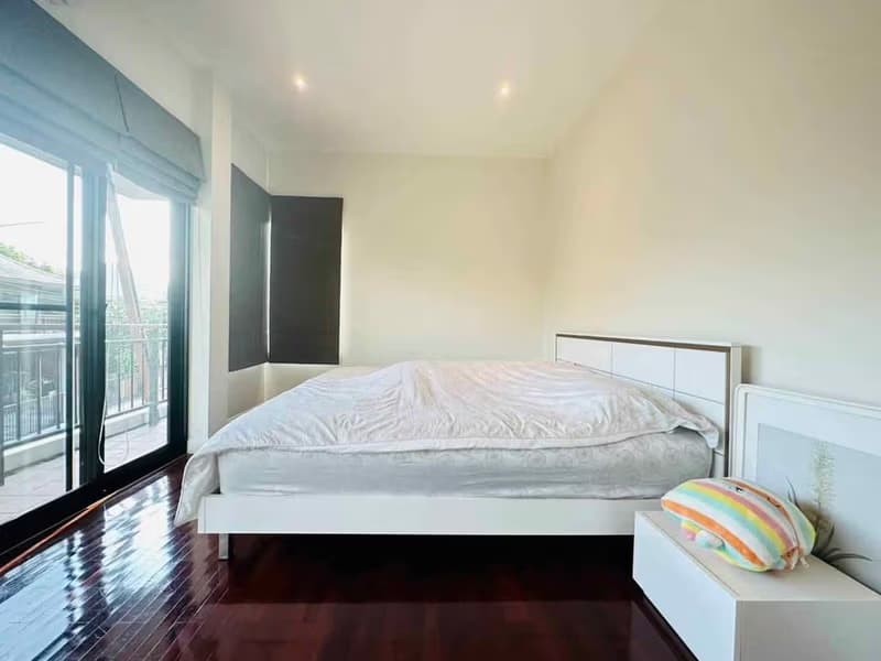 3 Bed House for Rent in Hang Dong District