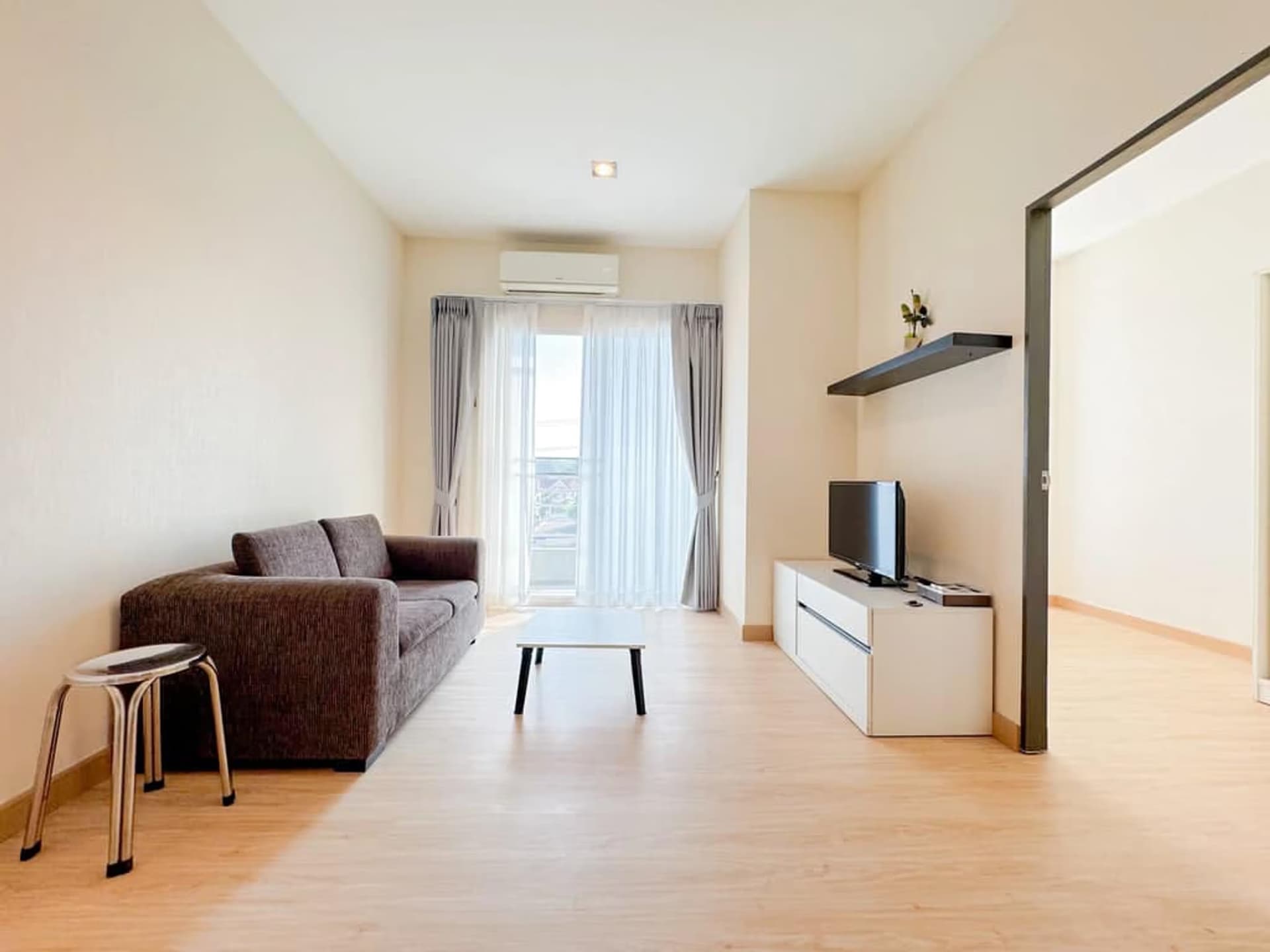 1 Bed Condo for Sale in Mueang Chiang Mai - Image 4