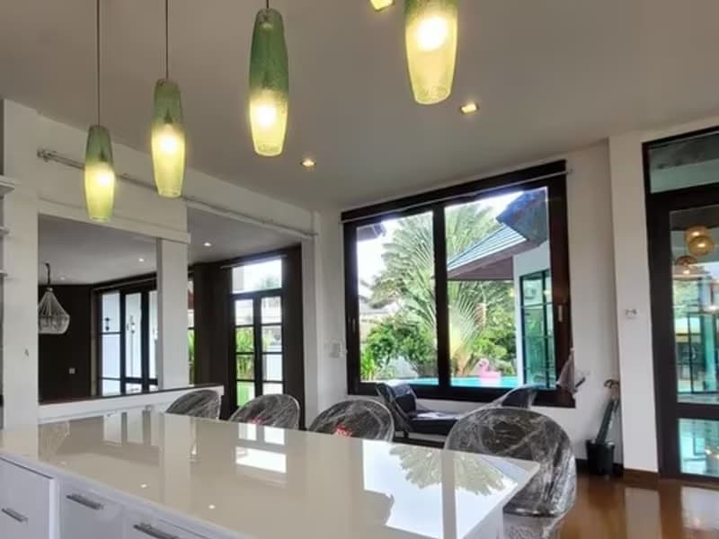 House for Rent in Phra Khanong.