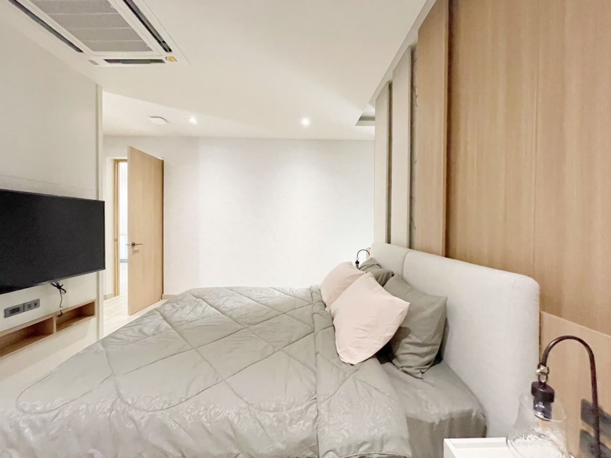 4 Bed House for Rent in San Kamphaeng - Image 10