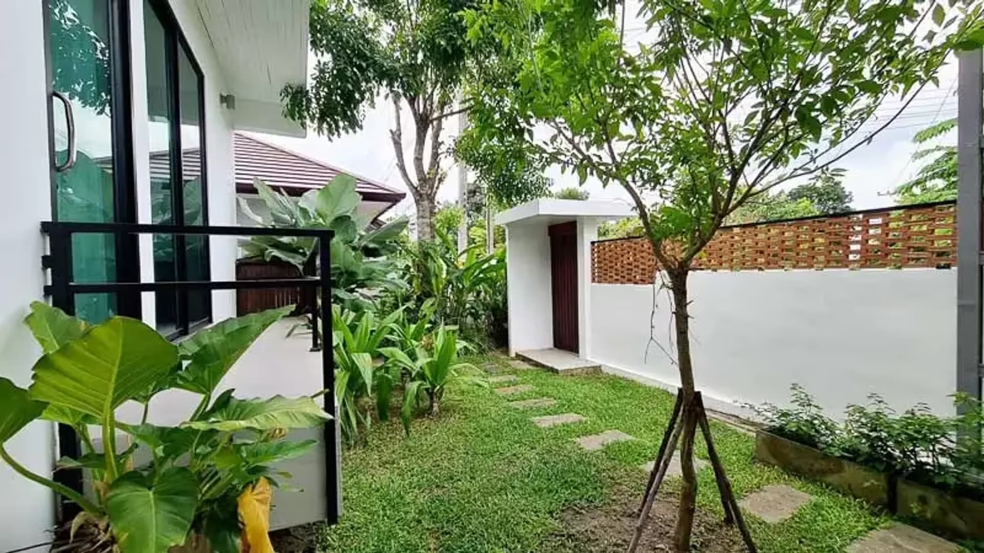 4 Bedroom House - Image 19