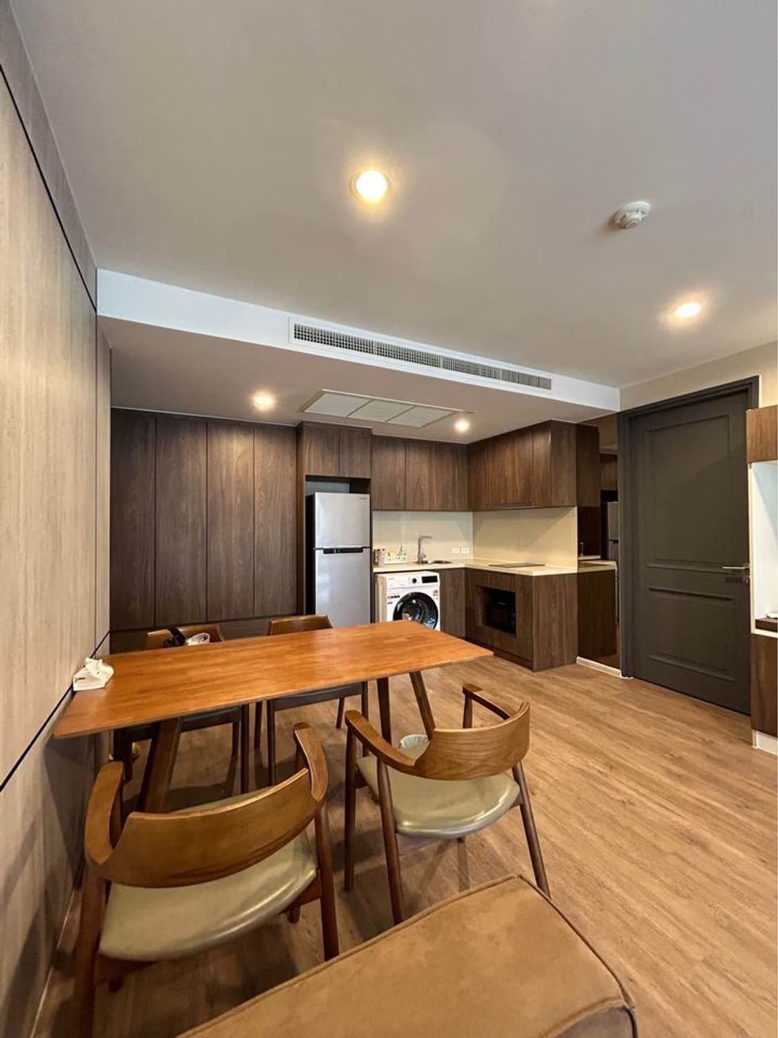 1 Bed Condo for Sale in Pathum Wan - Image 2