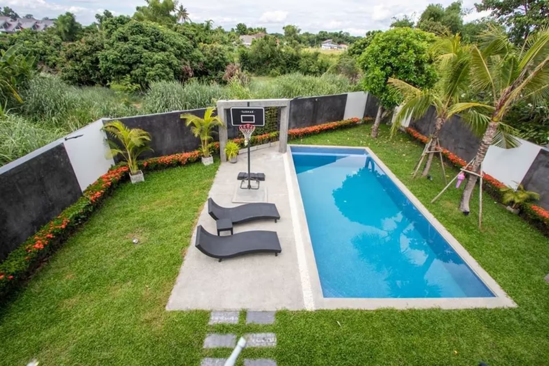 Pool Villa for Sale in San Phak Wan, Saraphi - Image 2