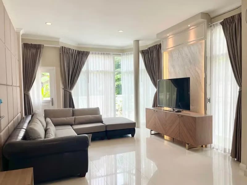 3 Bed House for Rent in Lat Krabang