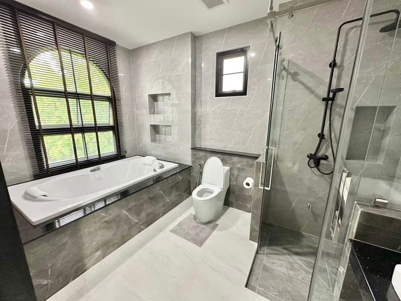 4 Bed House for Rent in Mae Rim District