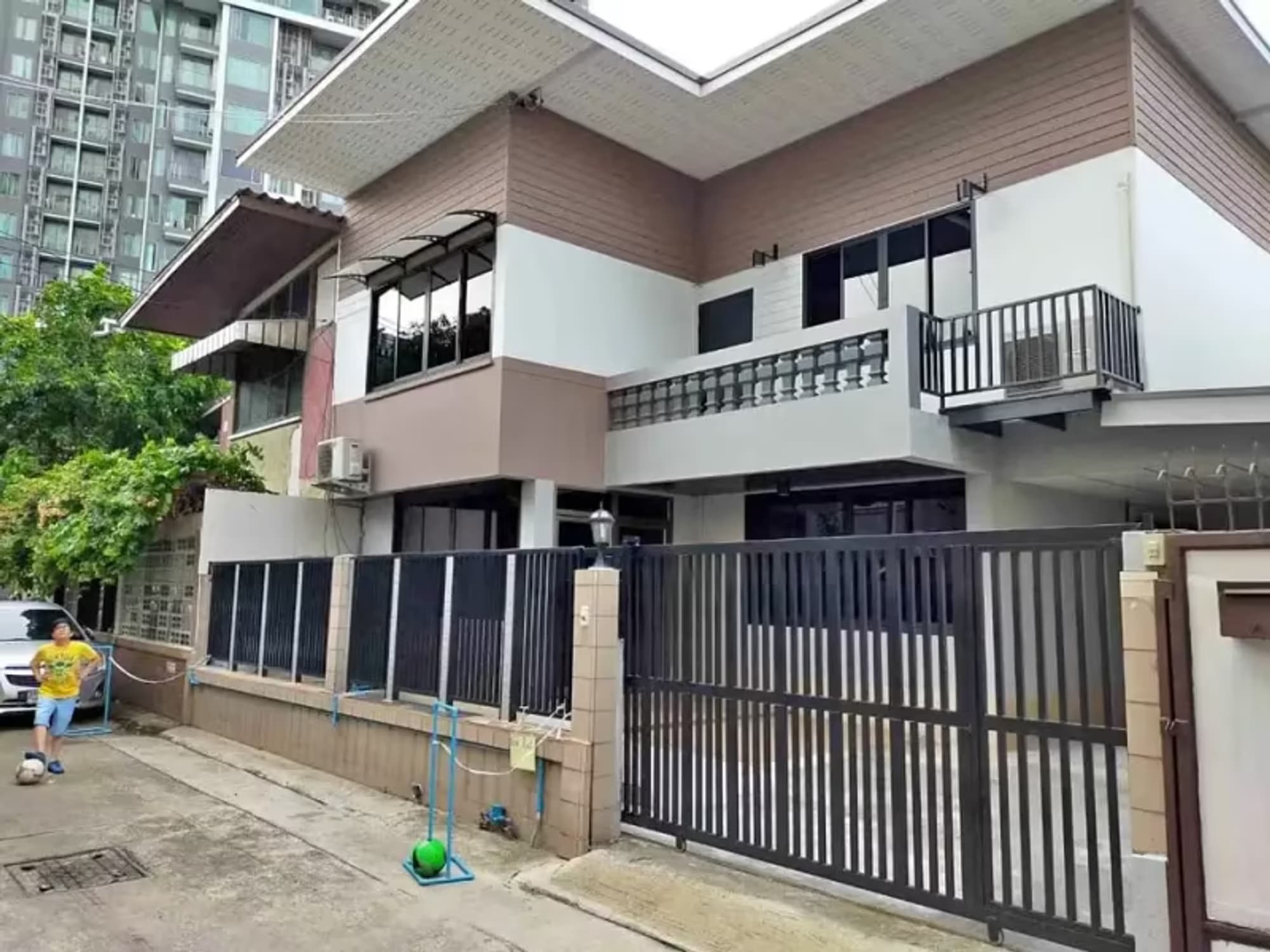 3 Bedroom House - Image 1