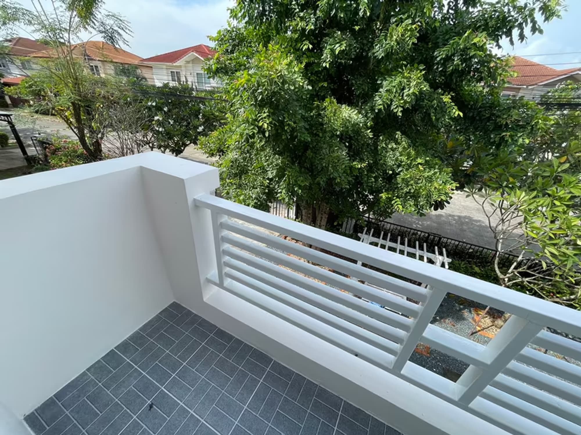3 Bedroom House - Image 11