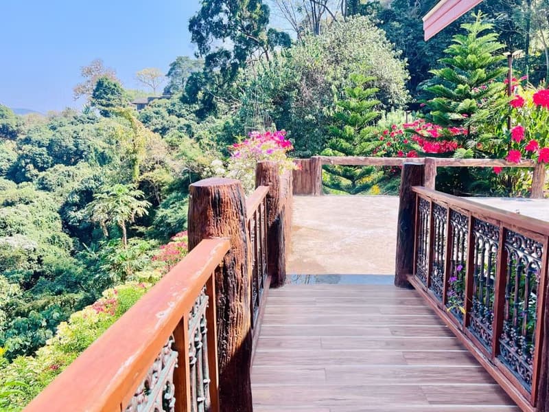 Swiss Style house for rent - 3 bedrooms, 4 bathrooms, surrounded by nature and stunning views