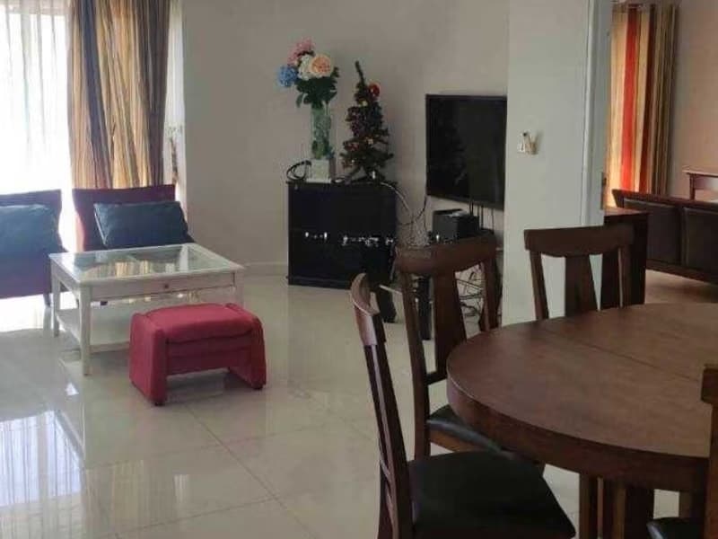 3 Bed Condo for Rent and Sale  Near Si Kritha MRT