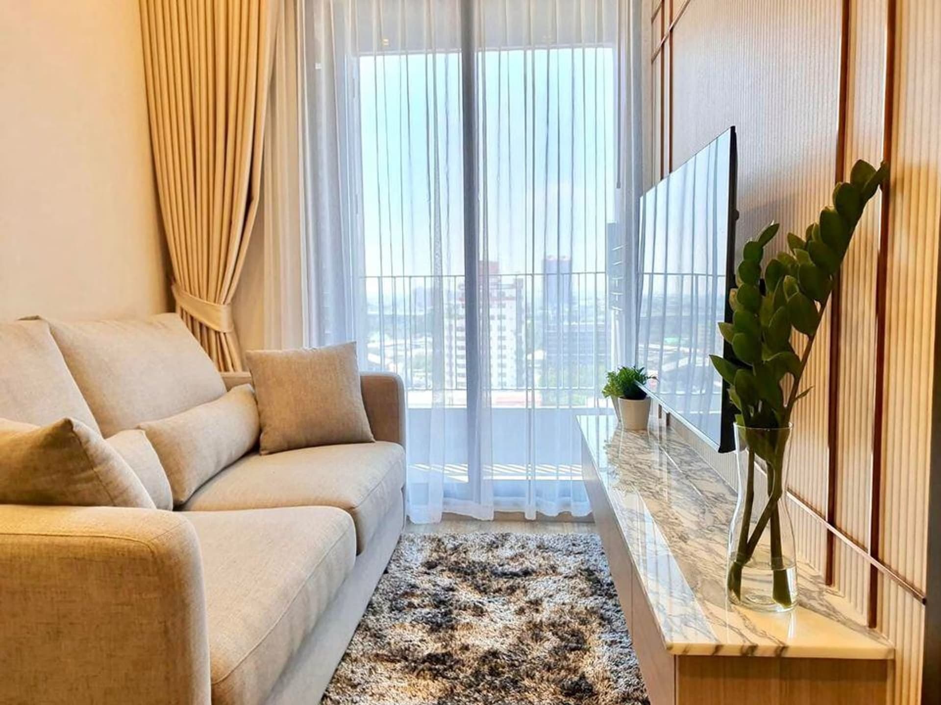 Condo for Rent at Ideo Mobi Sukhumvit 66 - Image 4