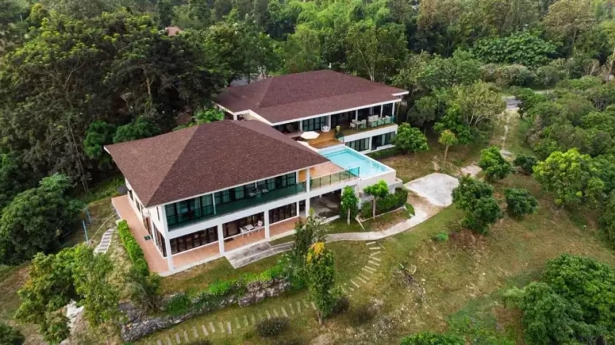 Pool Villa for Rent in Hang Dong - Image 10