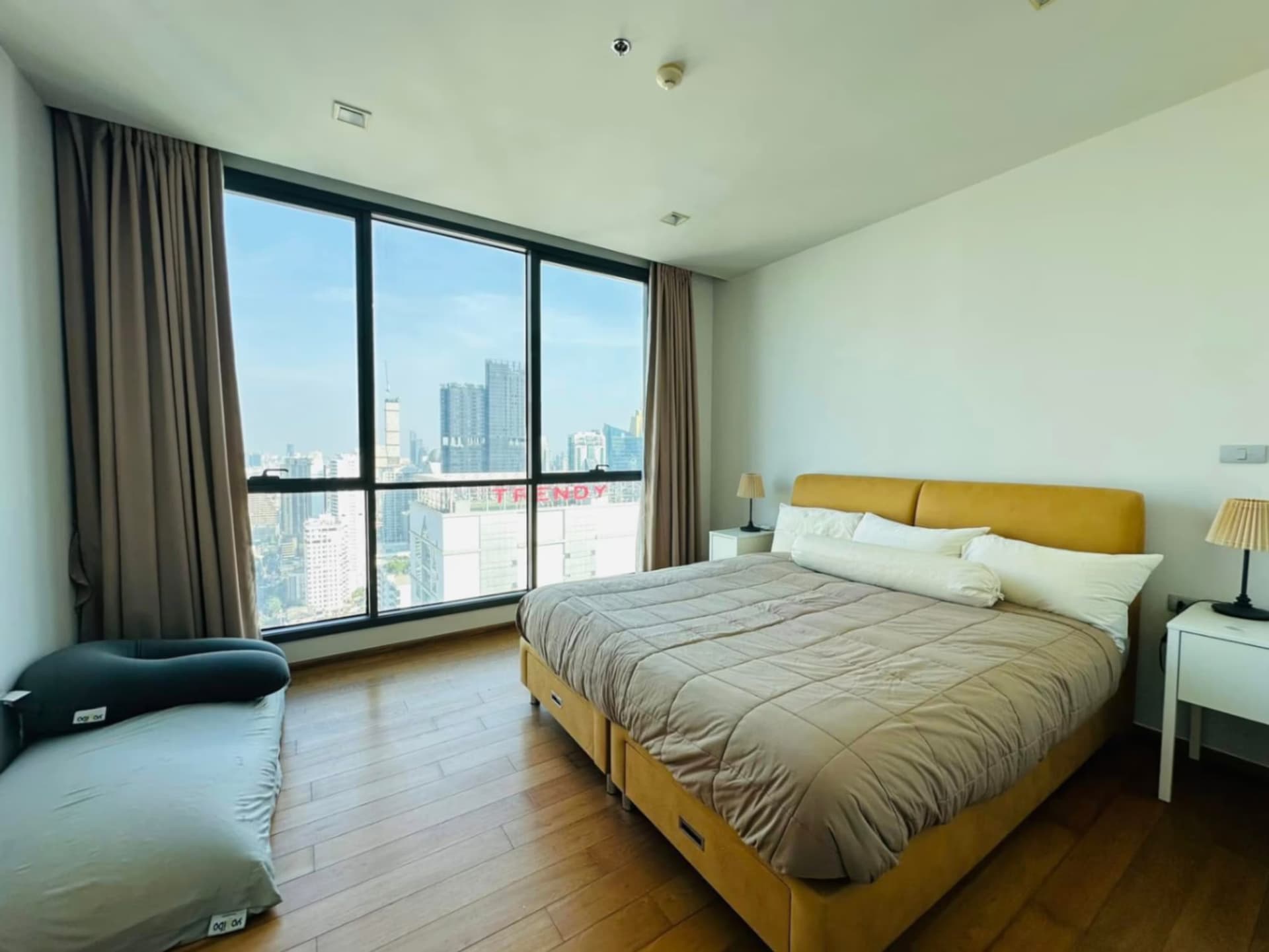 3 Bed Condo for Sale in Watthana - Image 3