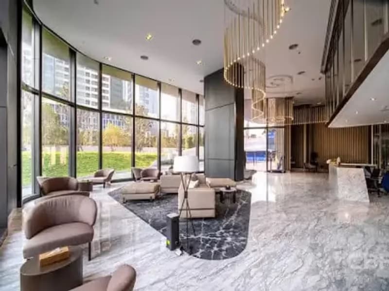 1 Bedroom Condo