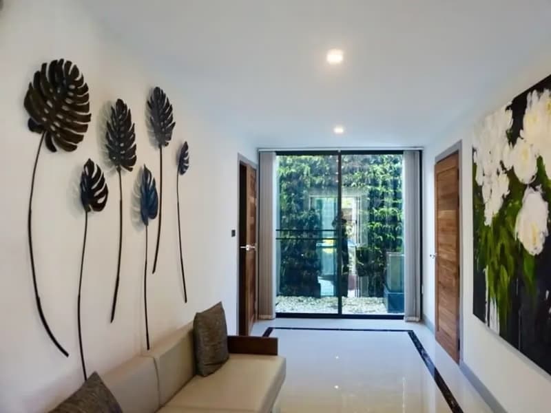 7 Bed House for Rent and Sale in San Sai