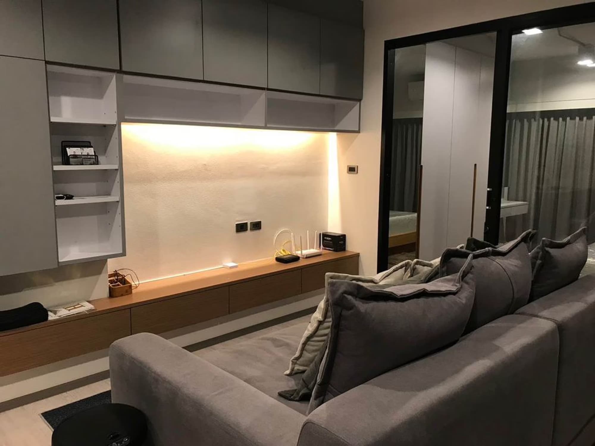 1 Bed Condo for Rent in Phaya Thai - Image 1