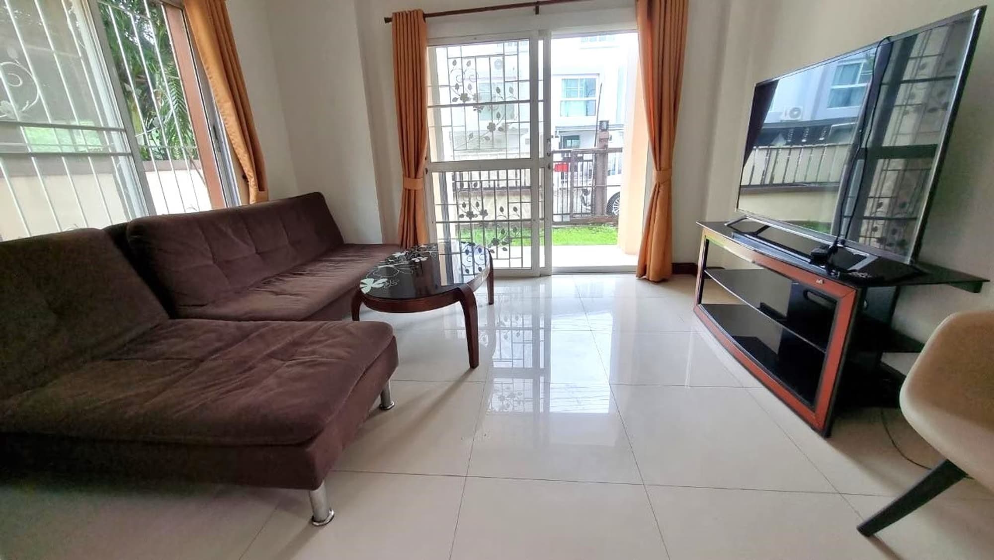 3 Bed House for Rent in San Sai - Image 2