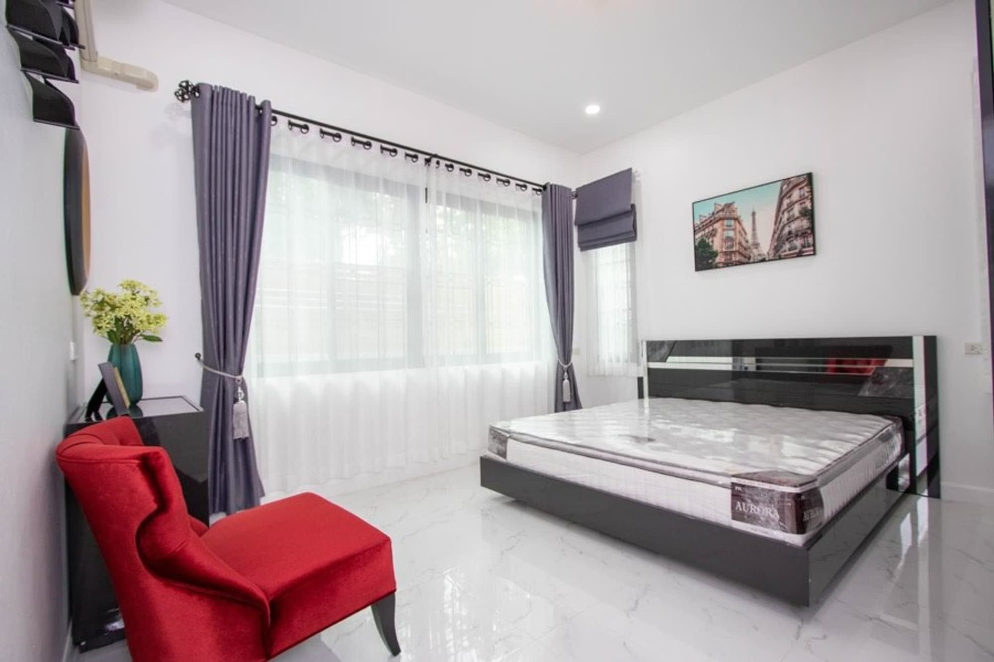 2 Bed House for Rent in Mueang Chiang Mai - Image 8