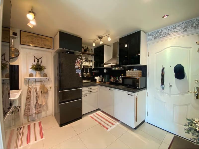 2 Bed Condo for Sale in Khlong Toei
