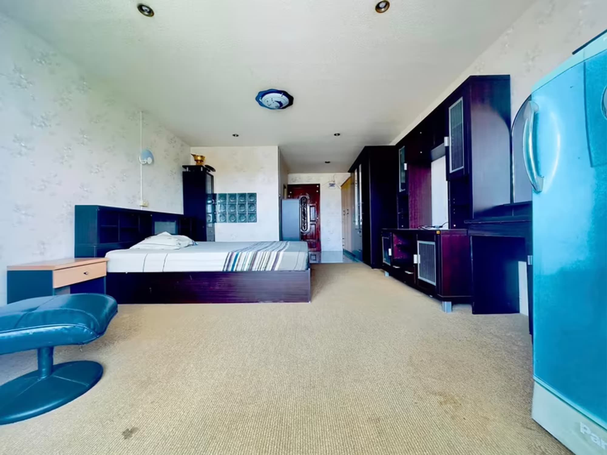 1 Bedroom Condo - Image 7