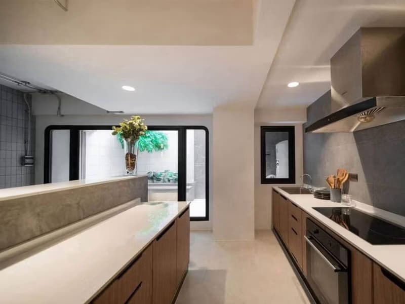 3 Bed Townhouse for Rent in Khlong Toei