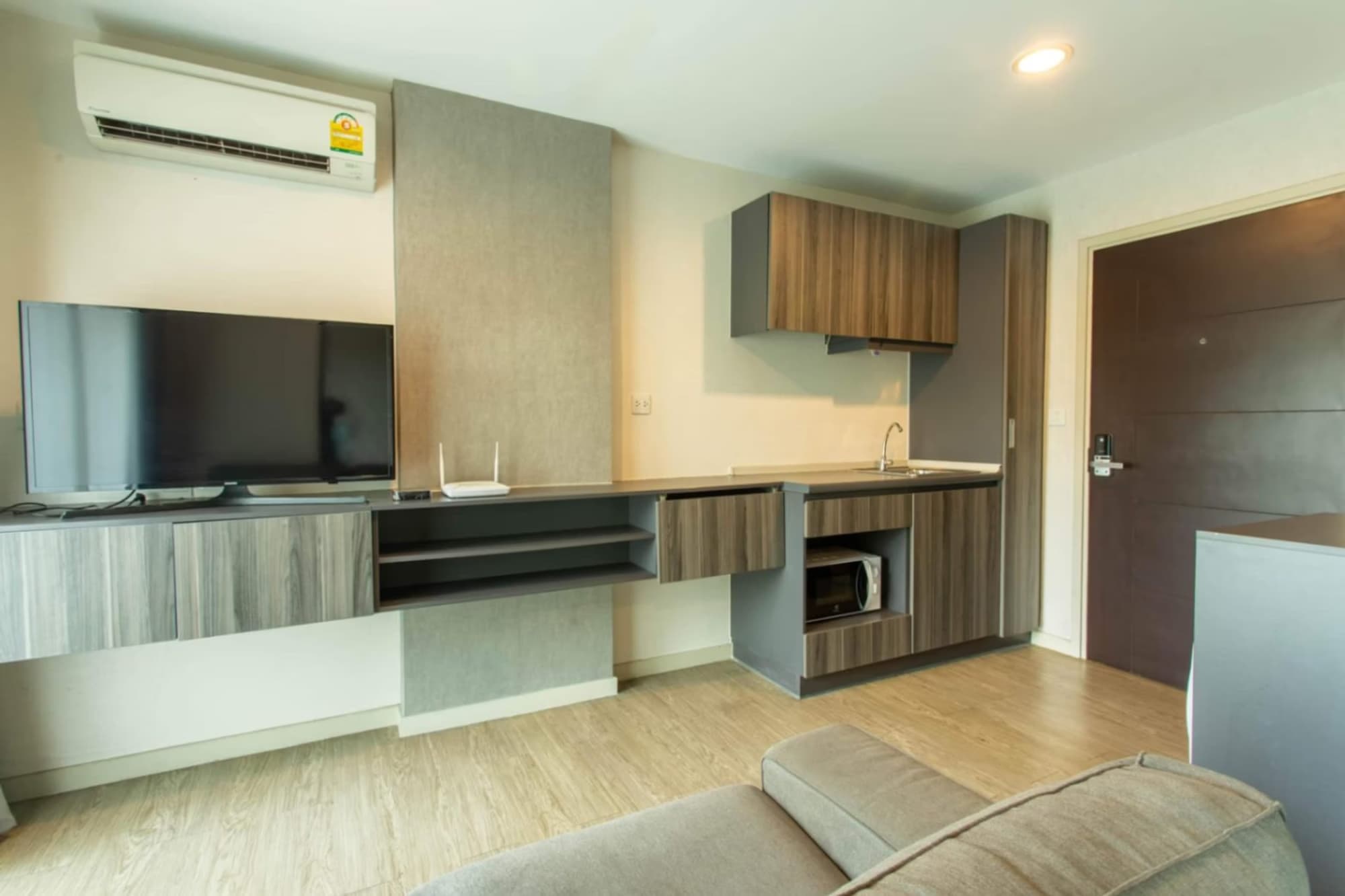 1 Bedroom Condo - Image 3