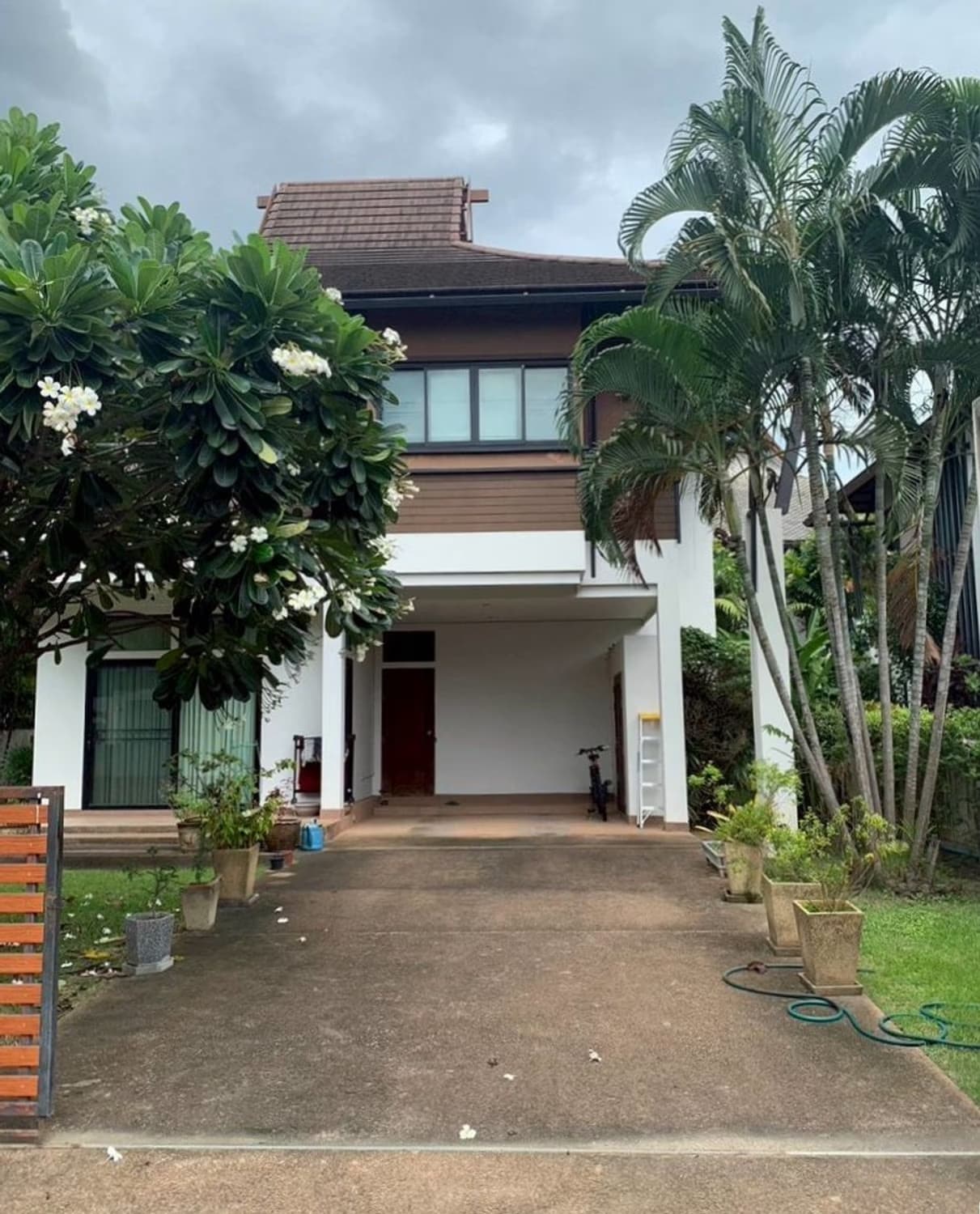 3 Bed House for Rent and Sale in Hang Dong - Image 1