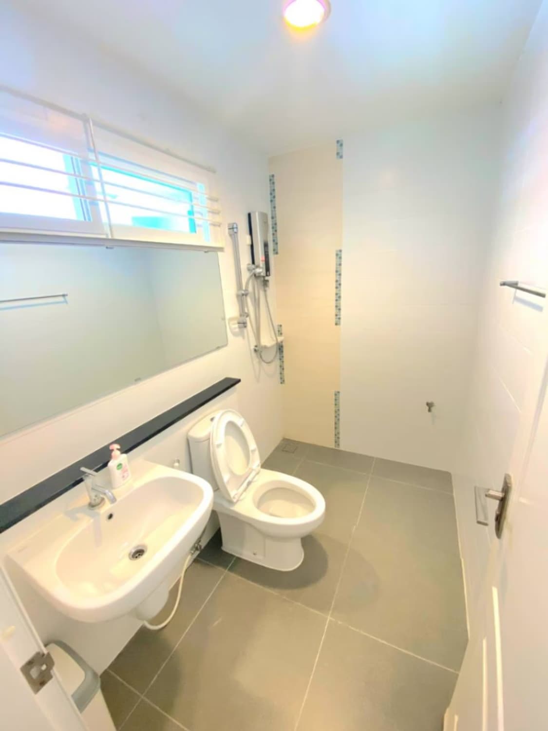 4 Bedroom House for Rent in Mae Hia, Mueang Chiang Mai - Image 8