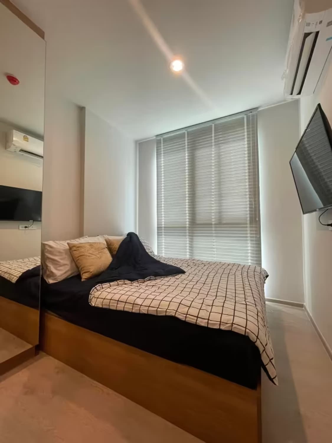 1 Bedroom Condo - Image 5