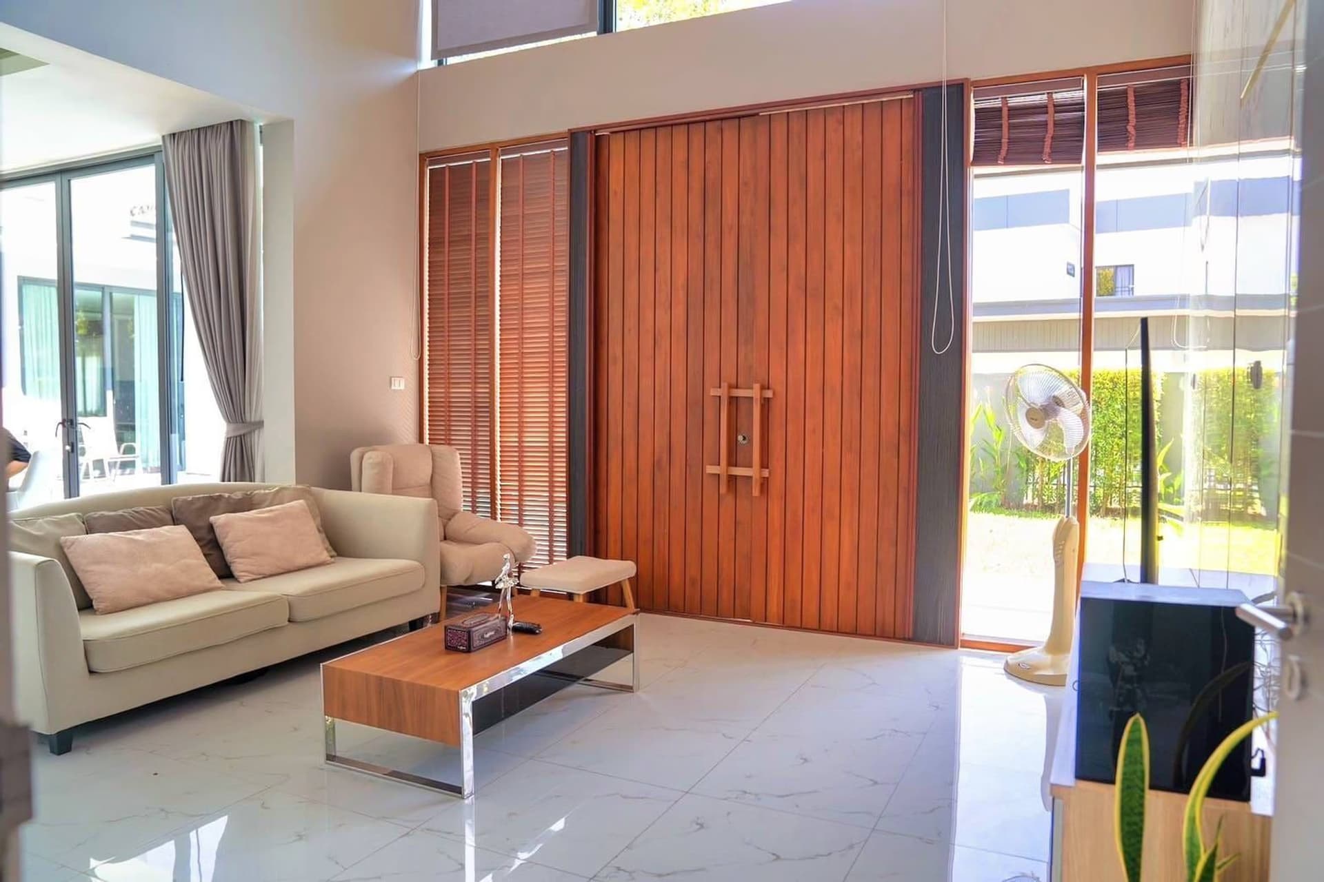 4 Bed House for Rent and Sale in Mueang Chiang Mai District - Image 5