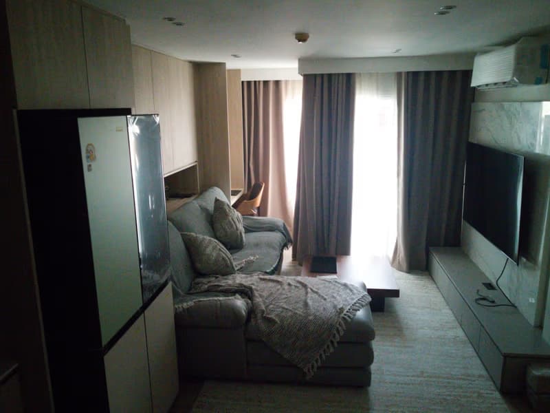 2 Bed Condo for Rent in Bang Rak