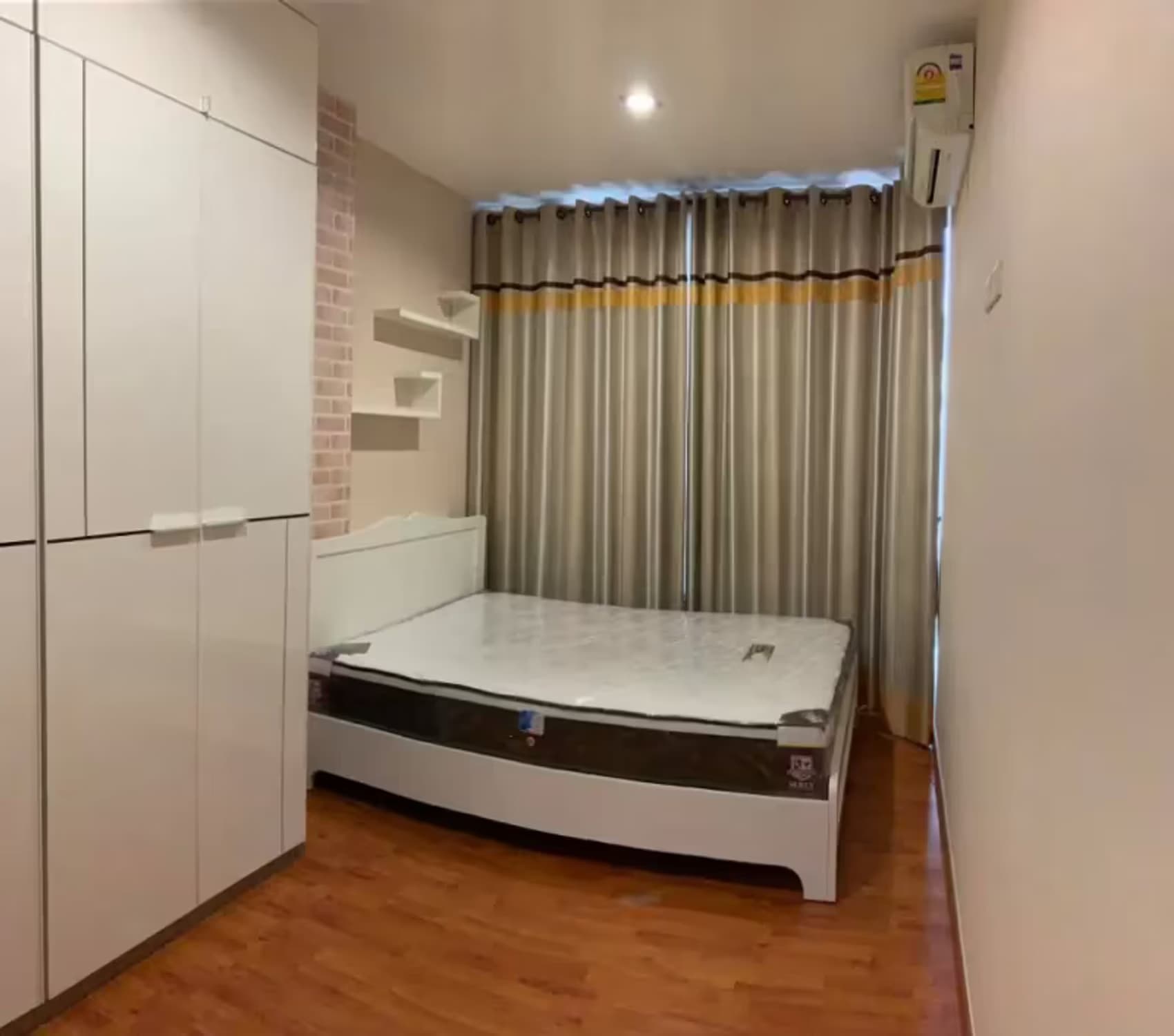 1 Bedroom Condo - Image 6