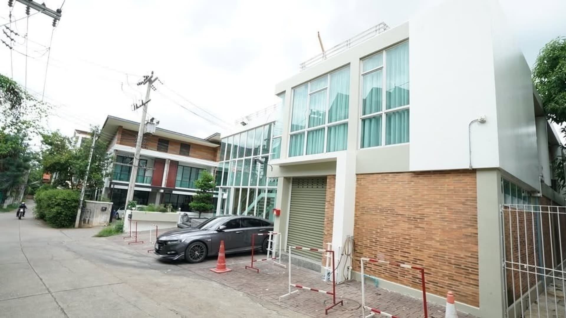 3 卧室 商业 用于 出售 在 Mueang Chiang Mai - Image 17