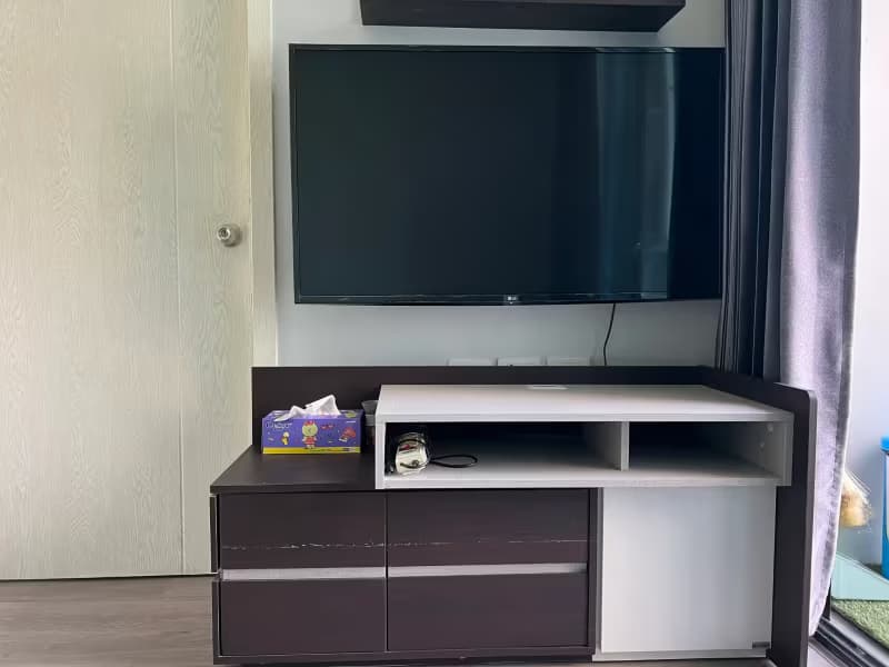 1 Bedroom Condo