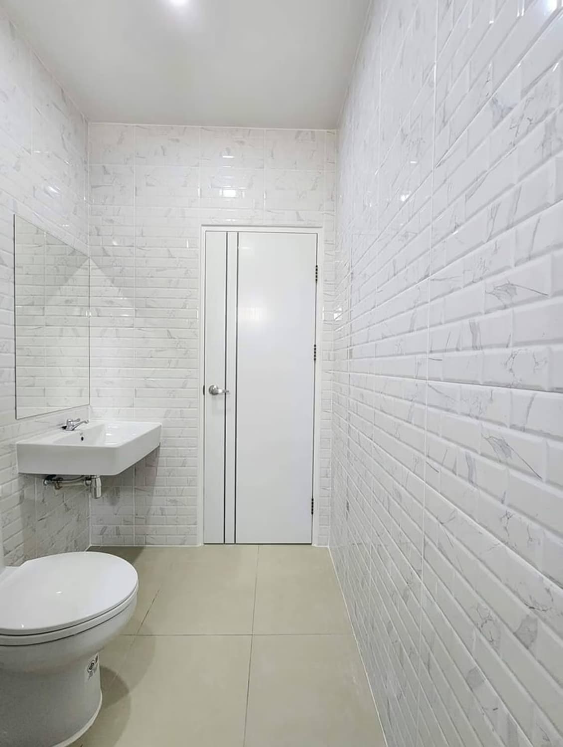 3 Bed House for Rent in Hang Dong - Image 7