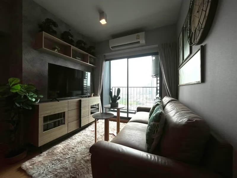 2 Bed Condo for Rent in Phra Khanong