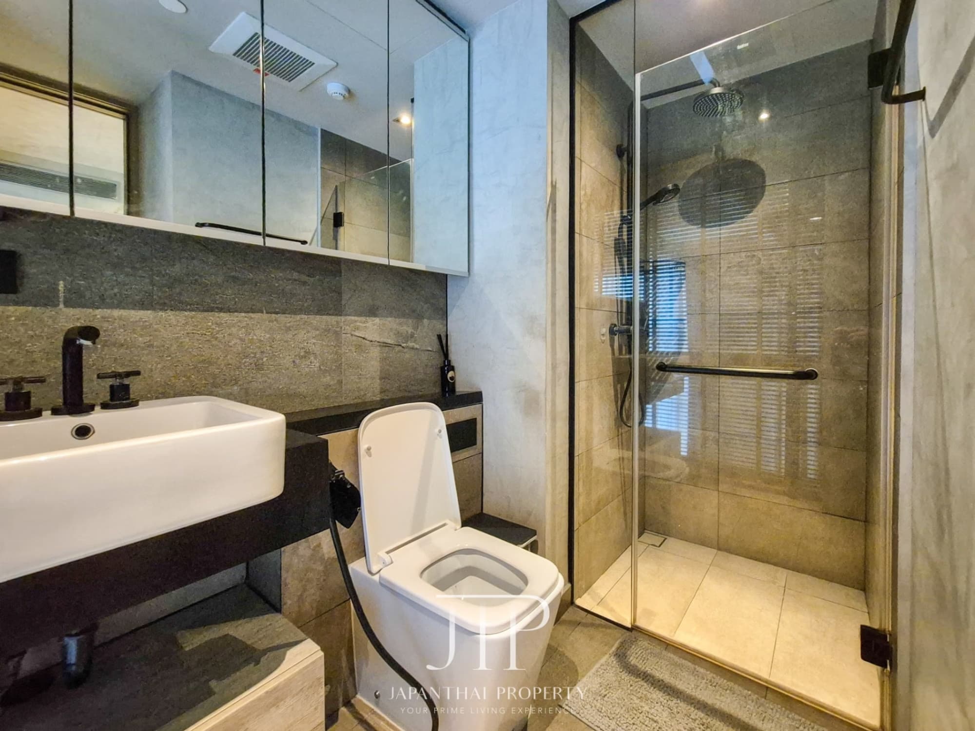 1 Bed Condo for Rent in Watthana - Image 8